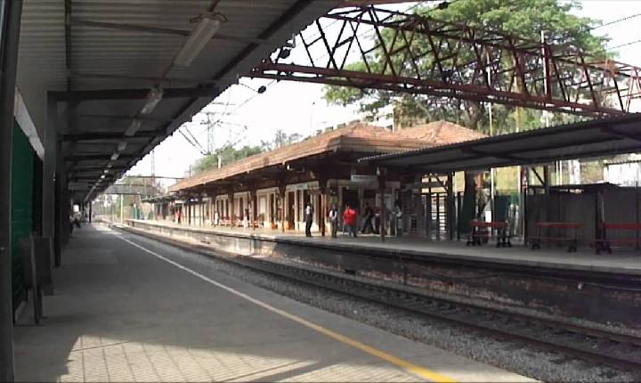 Ação de saúde mental leva escuta ativa e acolhimento às estações Caieiras e Palmeiras-Barra Funda