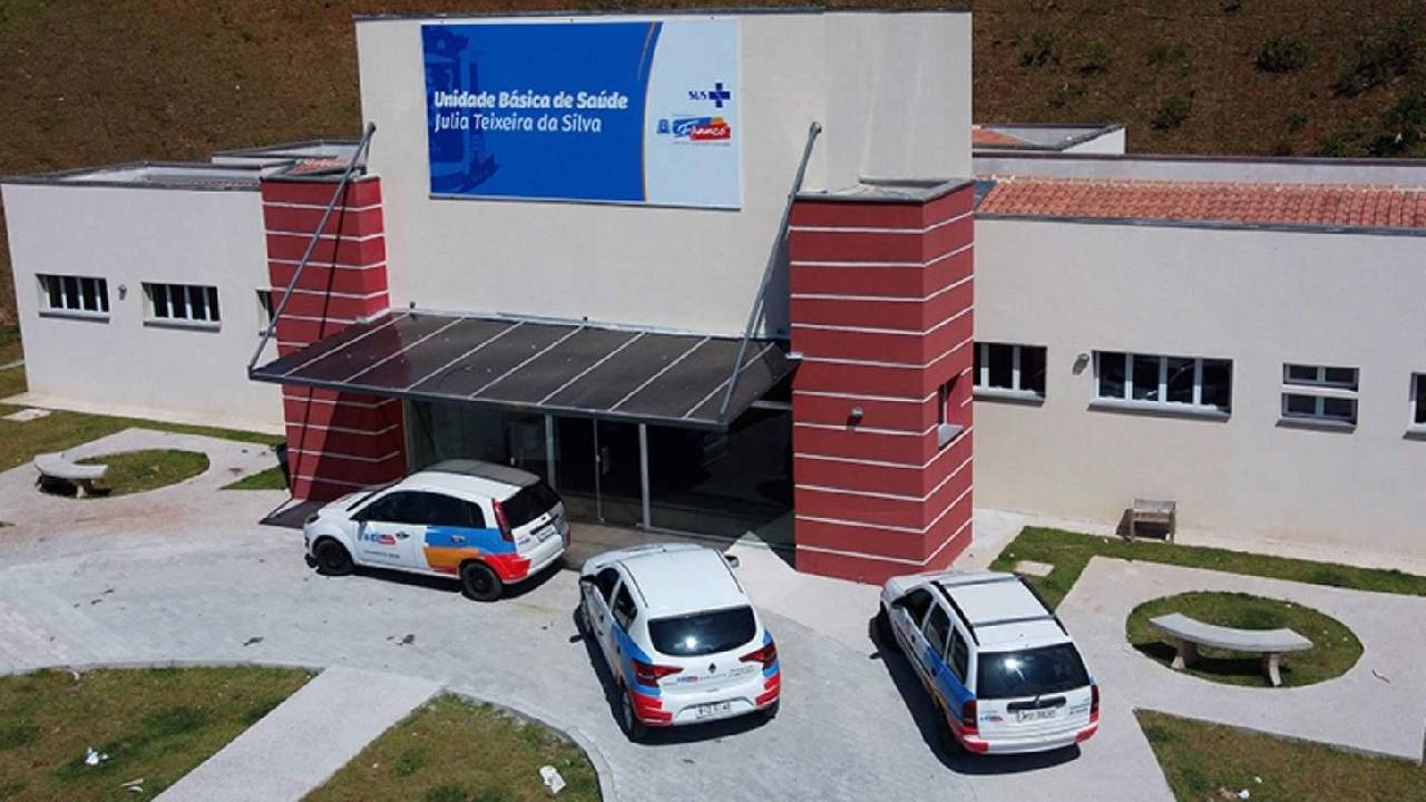 Médicos retornam à UBS do Parque Pretória em Franco da Rocha após pressão popular