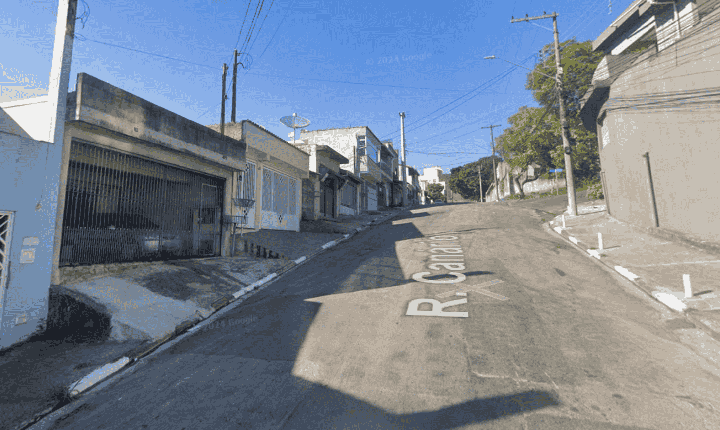 Moradores se revoltam e relatam falta d'água desde quinta (11) na rua Canário, Portal das Laranjeiras, em Caieiras