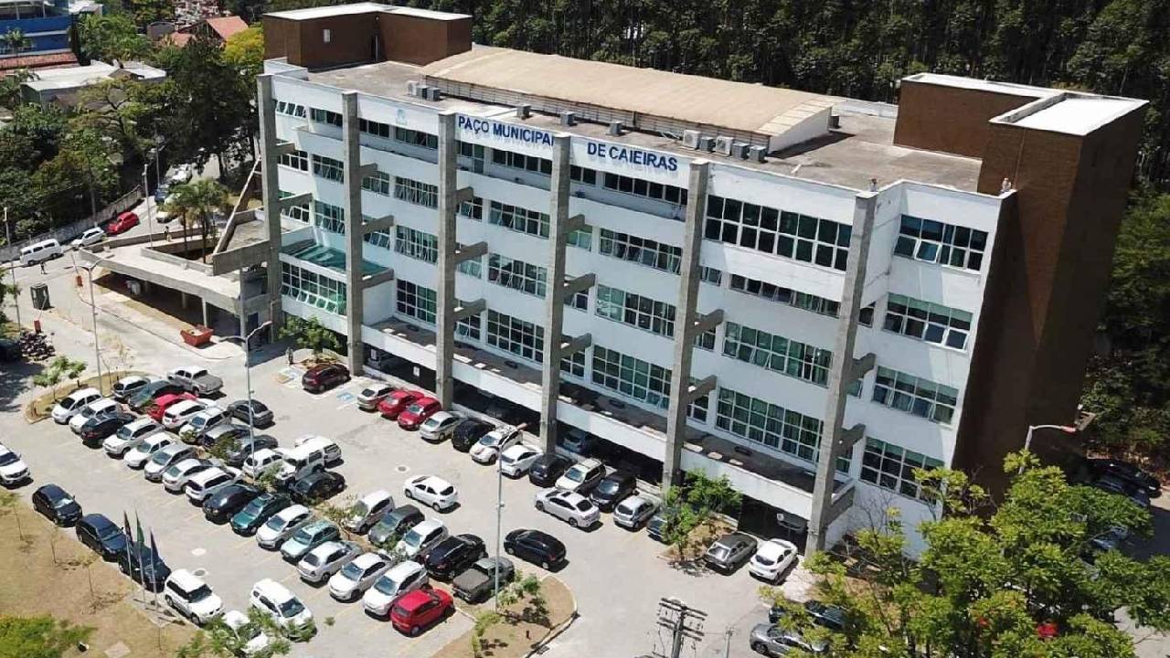 Prefeitura de Caieiras se manifesta sobre denúncia de falta de estrutura na Educação do município