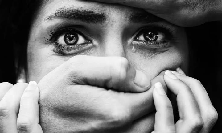 Violência Patrimonial Contra a Mulher: uma forma silenciosa de abuso que muitas vítimas não reconhecem