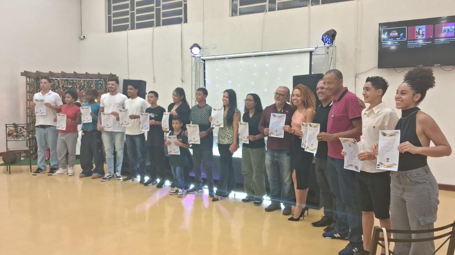 Página Loucos por Esporte Franco lança a primeira edição do Prêmio Destaques do ano