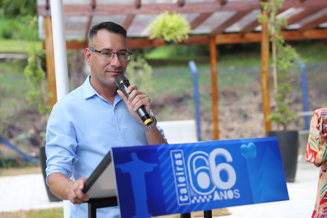 Prefeito Lagoinha aumenta passagem de ônibus em Caieiras, valor será de R$ 5,50