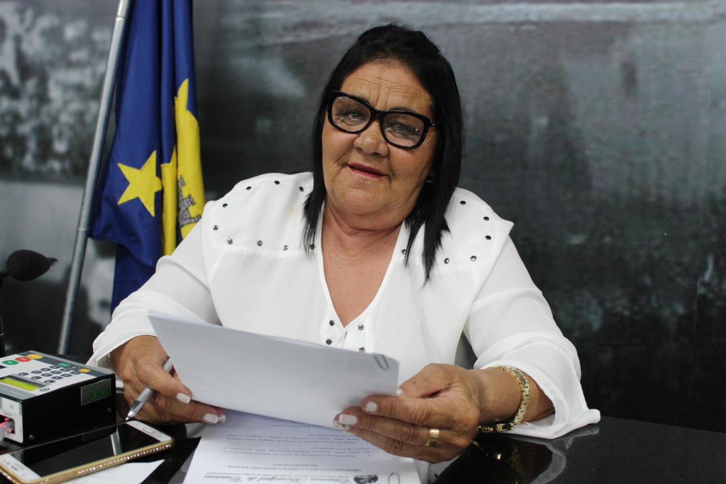 Zefinha (PL) é a nova presidente da Câmara de Caieiras