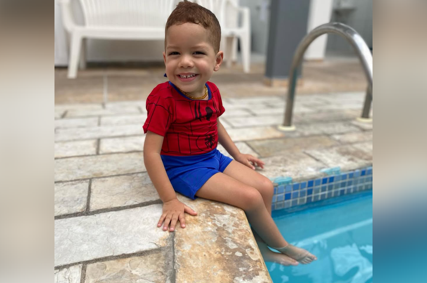 Conheça a história de André, que tem doença rara e conseguiu tratamento de R$ 7 milhões após mobilização comunitária