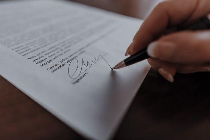 Contrato de Boca Não Vale? Entenda: Formalizar Acordos é Vital para Sua Empresa