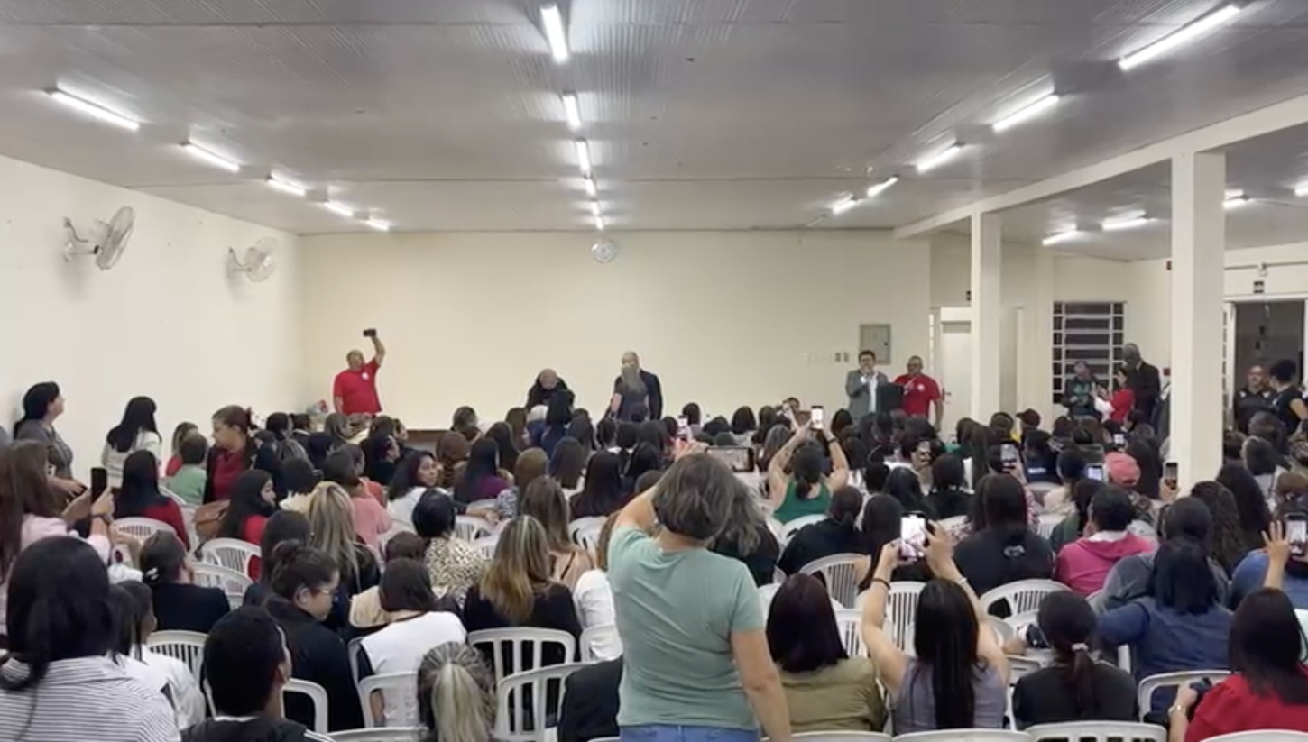 Servidores da Educação de Mairiporã aprovam greve por melhores condições de trabalho e reajuste acima da inflação