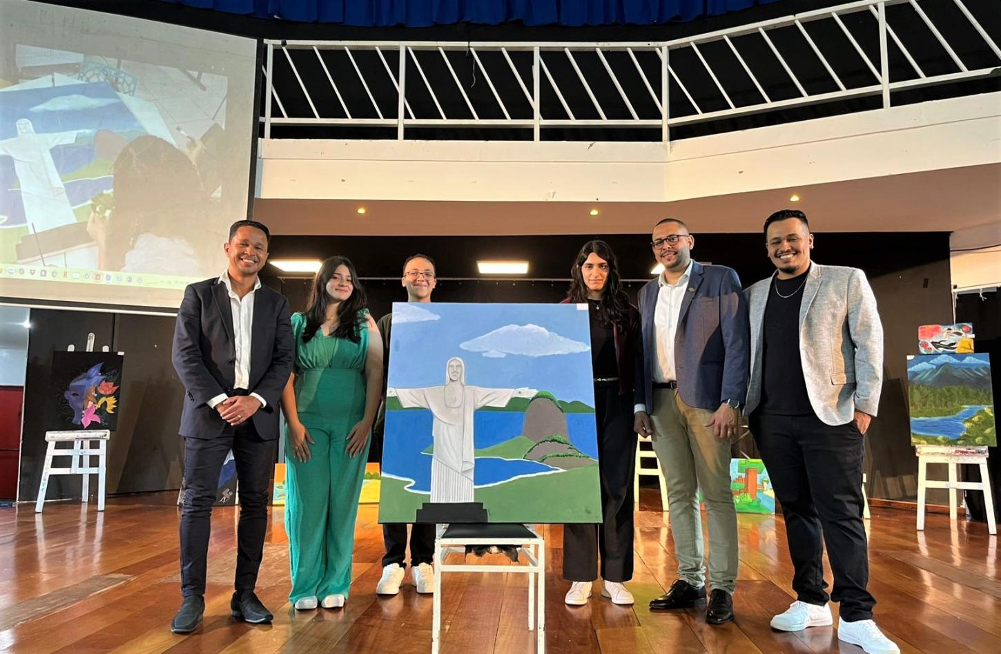 Etec de Caieiras arrecada R$ 5 mil em leilão inédito de obras de arte produzidas por alunos