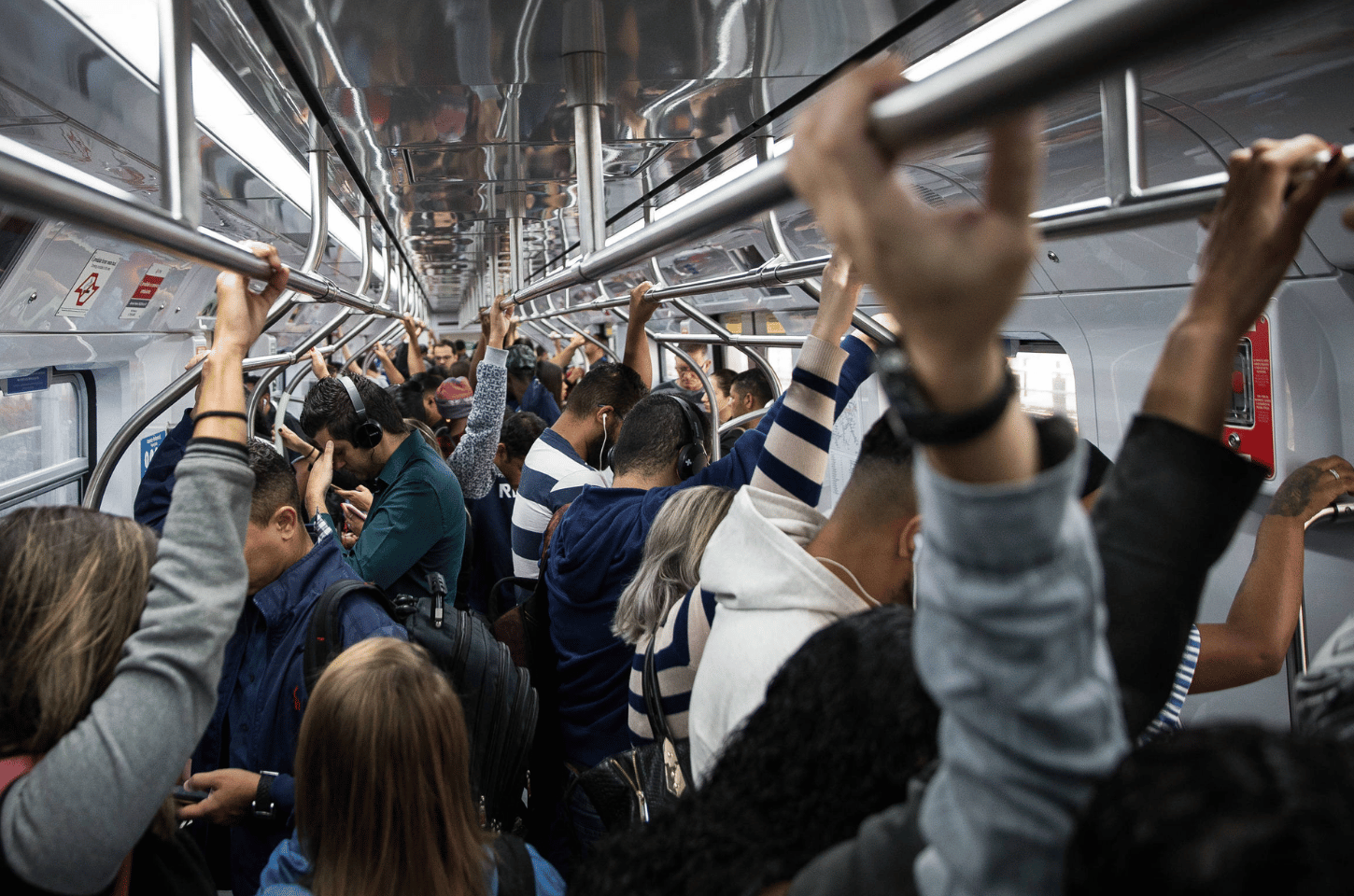 Trens da linha 7 da CPTM circularam com velocidade reduzida e maior tempo de espera na manhã desta quinta (14)