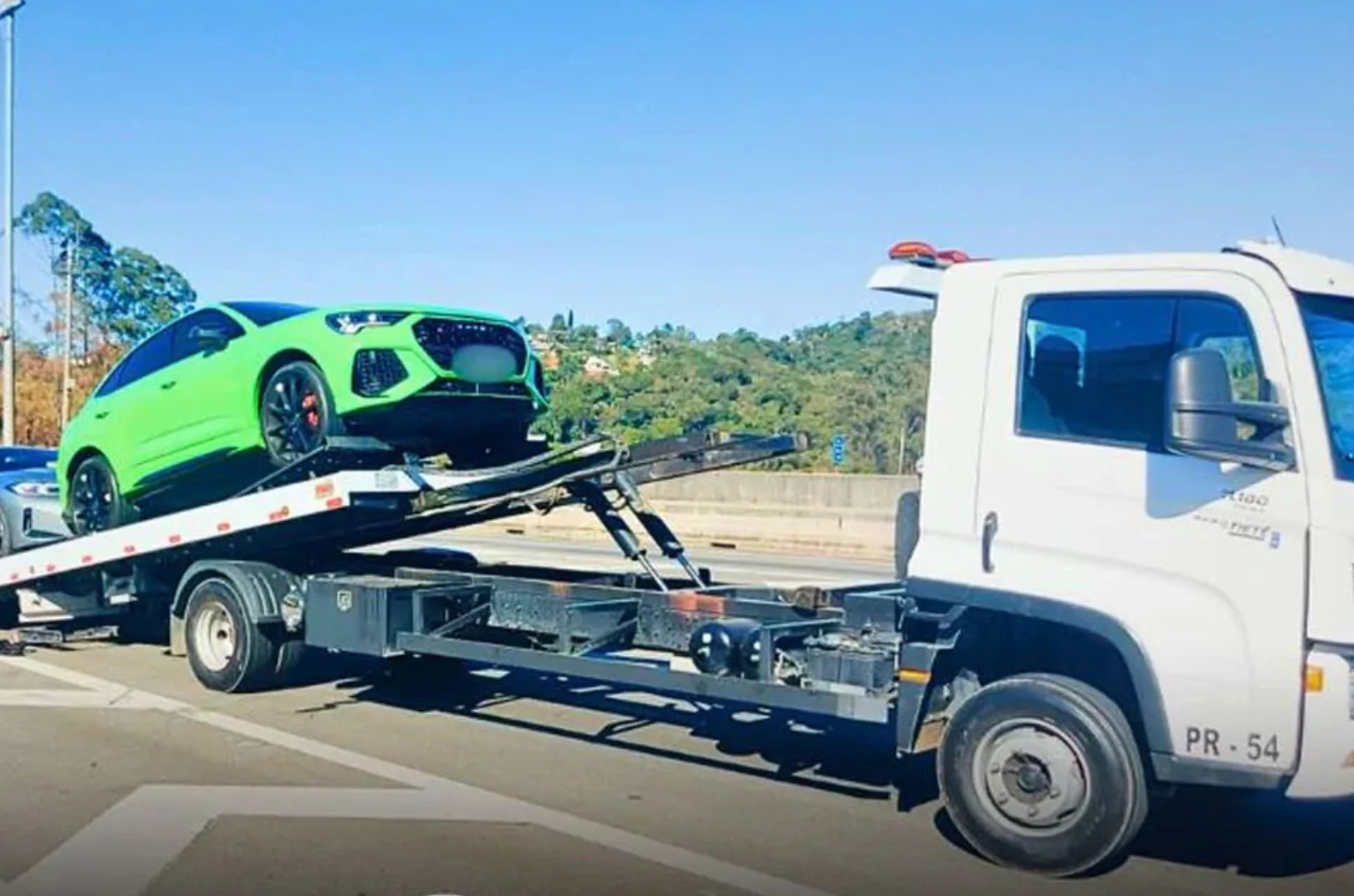 Operação policial intercepta racha na Rodovia dos Bandeirantes