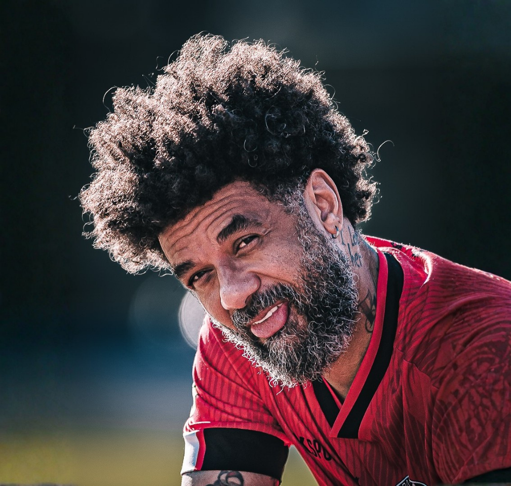 Cristian, ex-Corinthians, é titular na estreia vitoriosa do Ipanema F.C. na liga 40+ de Caieiras