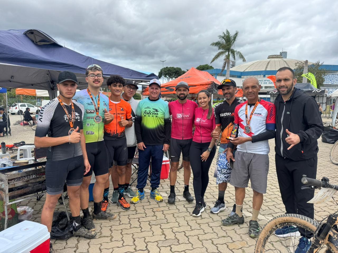 Equipe Falcon Race Team, de Franco da Rocha, domina pódios e mostra força coletiva na Copa ABS em Itu