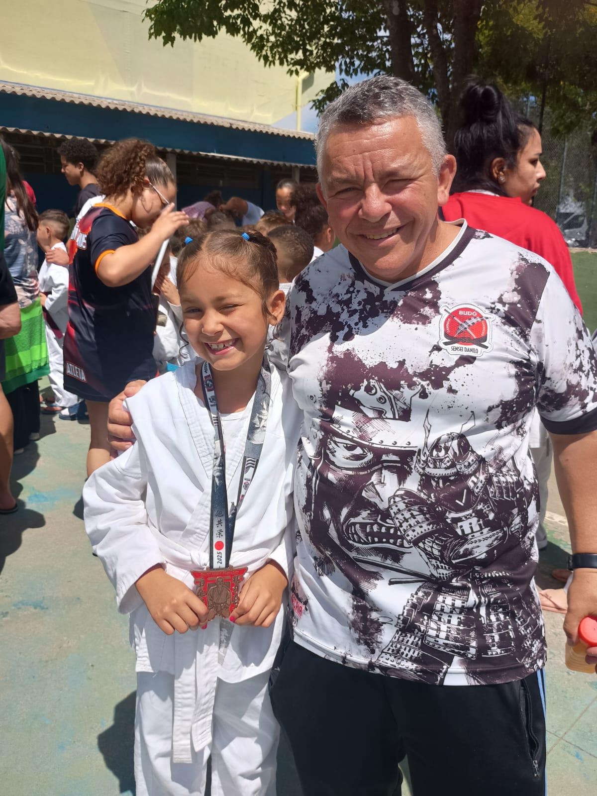 Projeto Budô, de Franco da Rocha, participa de torneio de judô com quatro medalhistas