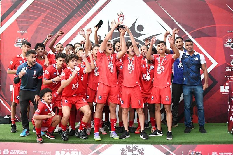 Caieiras/Leões RBC conquista o vice-campeonato no primeiro torneio sub-15 da ASEMESP