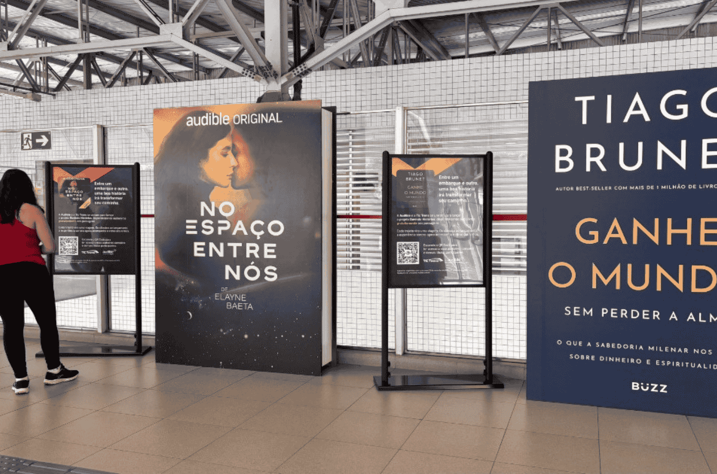 TIC Trens e Audible dão continuidade em ação de audiolivros gratuitos nas estações da linha 7