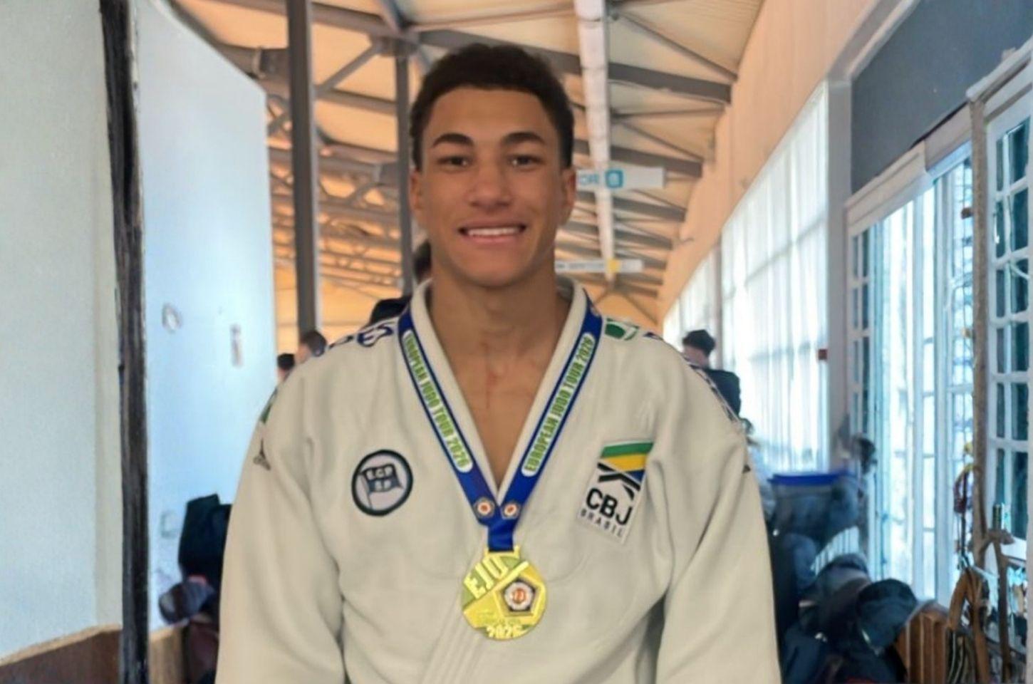 Franco-rochense Nicolas Almeida conquista ouro na Copa Europeia na República Tcheca