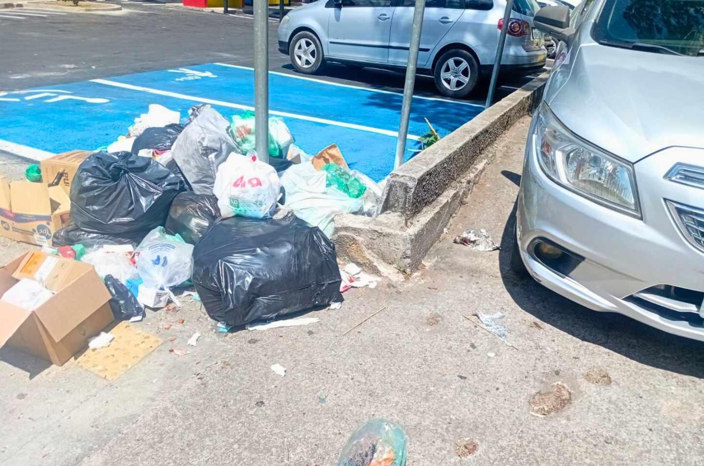 Moradores de Franco da Rocha reclamam de retirada de contêiners que serviam de lixeira comunitárias em diversos pontos da cidade
