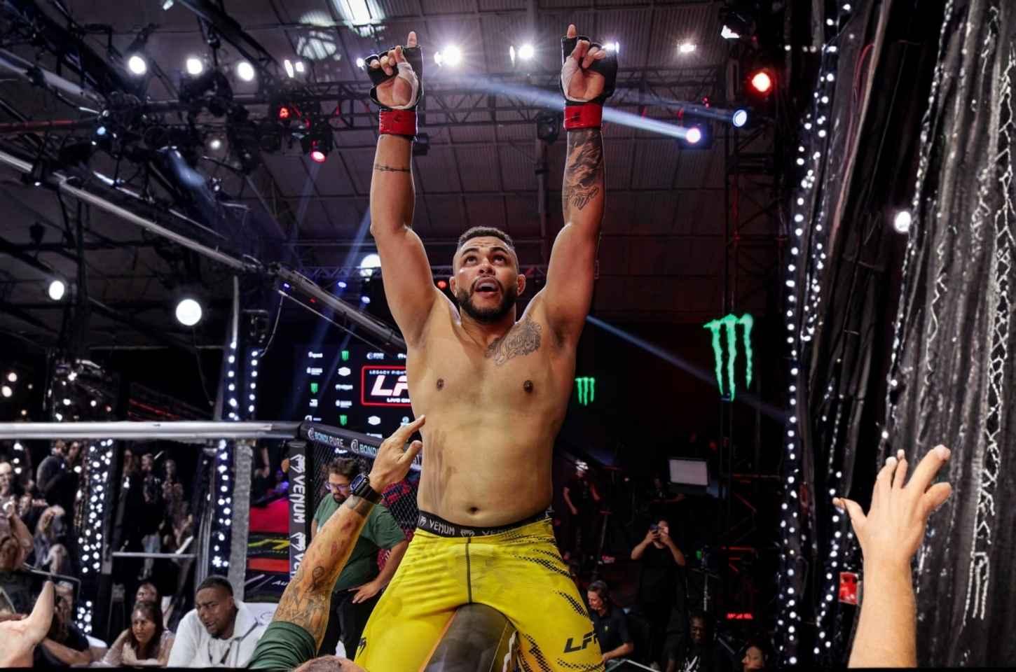 Urso Uriel tem participação confirmada no Dana White Contender Series em 2026, segundo site especializado em MMA