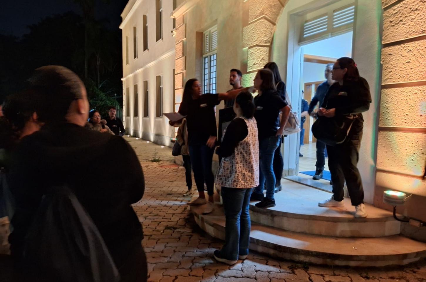 Após protesto nas ruas e mais de 6h de negociação, greve da Educação de Franco da Rocha termina sem acordo e com nova reunião agendada