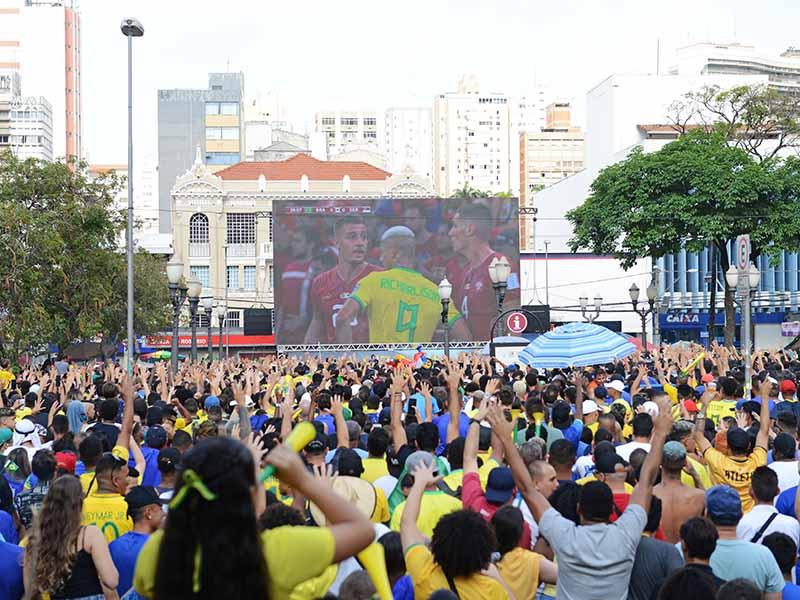Clima de Copa: Prefeitura de Caieiras anuncia evento com telão, shows e feira gastronômica para os jogos do Brasil