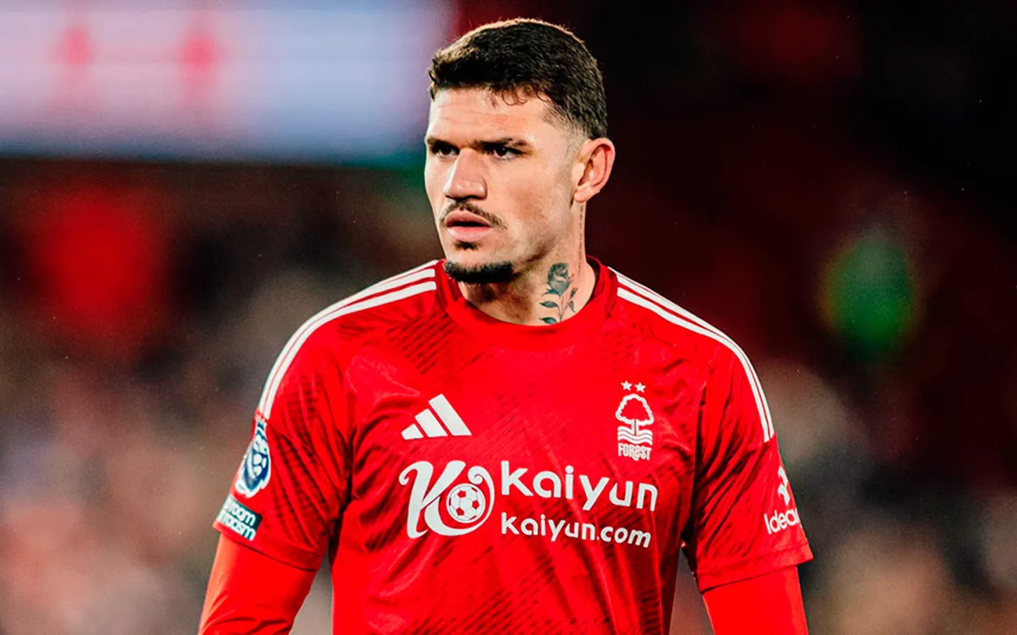 De Francisco Morato para a elite do futebol europeu: Felipe Morato é eleito um dos melhores zagueiros da Europa League