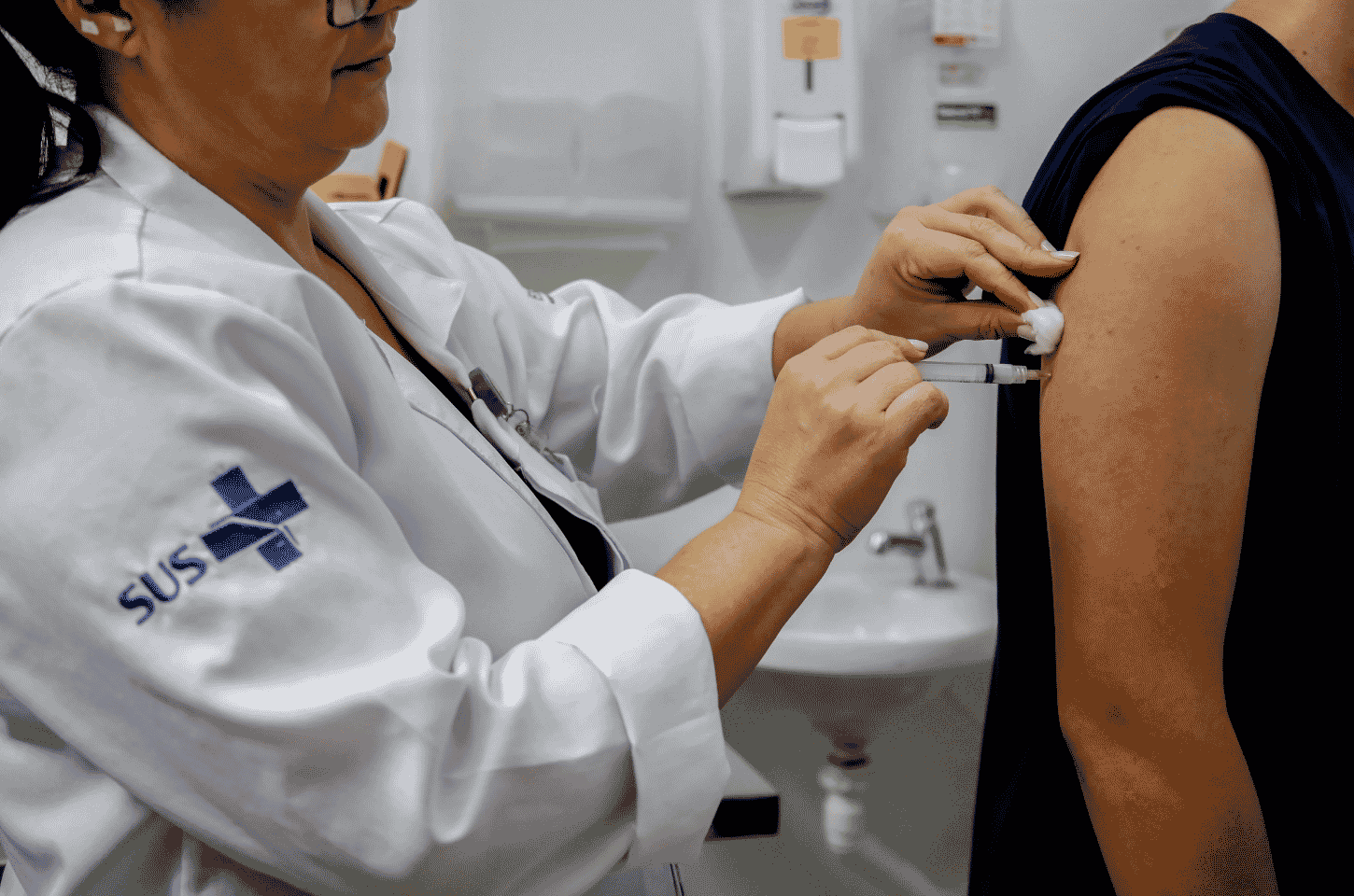 Vacinação contra gripe é ampliada para atender maior número de pessoas; saiba mais sobre a campanha