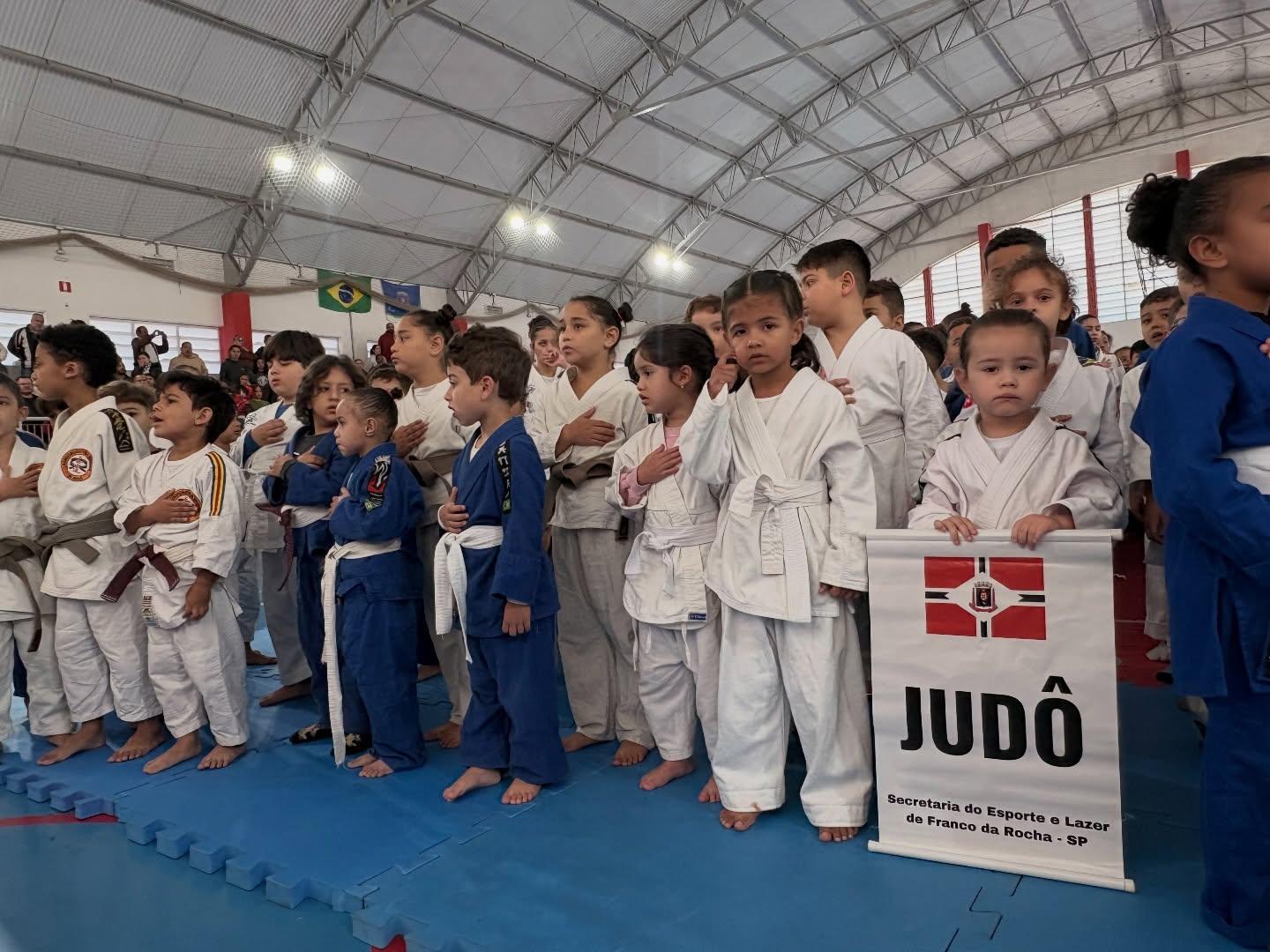 Torneio de Judô reúne cerca de 580 atletas no ginásio de Franco da Rocha