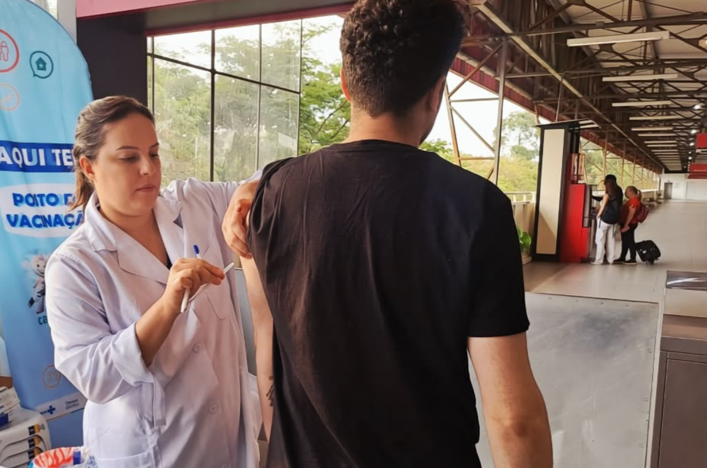 Campanha de vacinação contra o sarampo acontece essa semana em estações da Linha-7 Rubi 