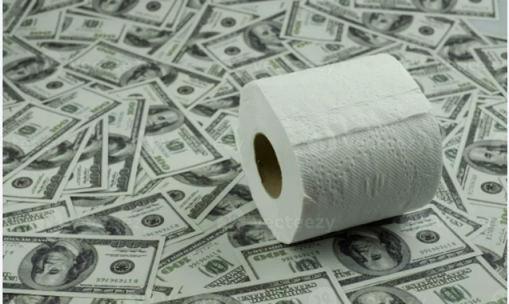 A FOLHA DE PAPEL HIGIÊNICO USADA DE ALEXANDRE DE MORAES